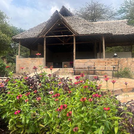 Sunset Camp Hotel Narok Exterior photo