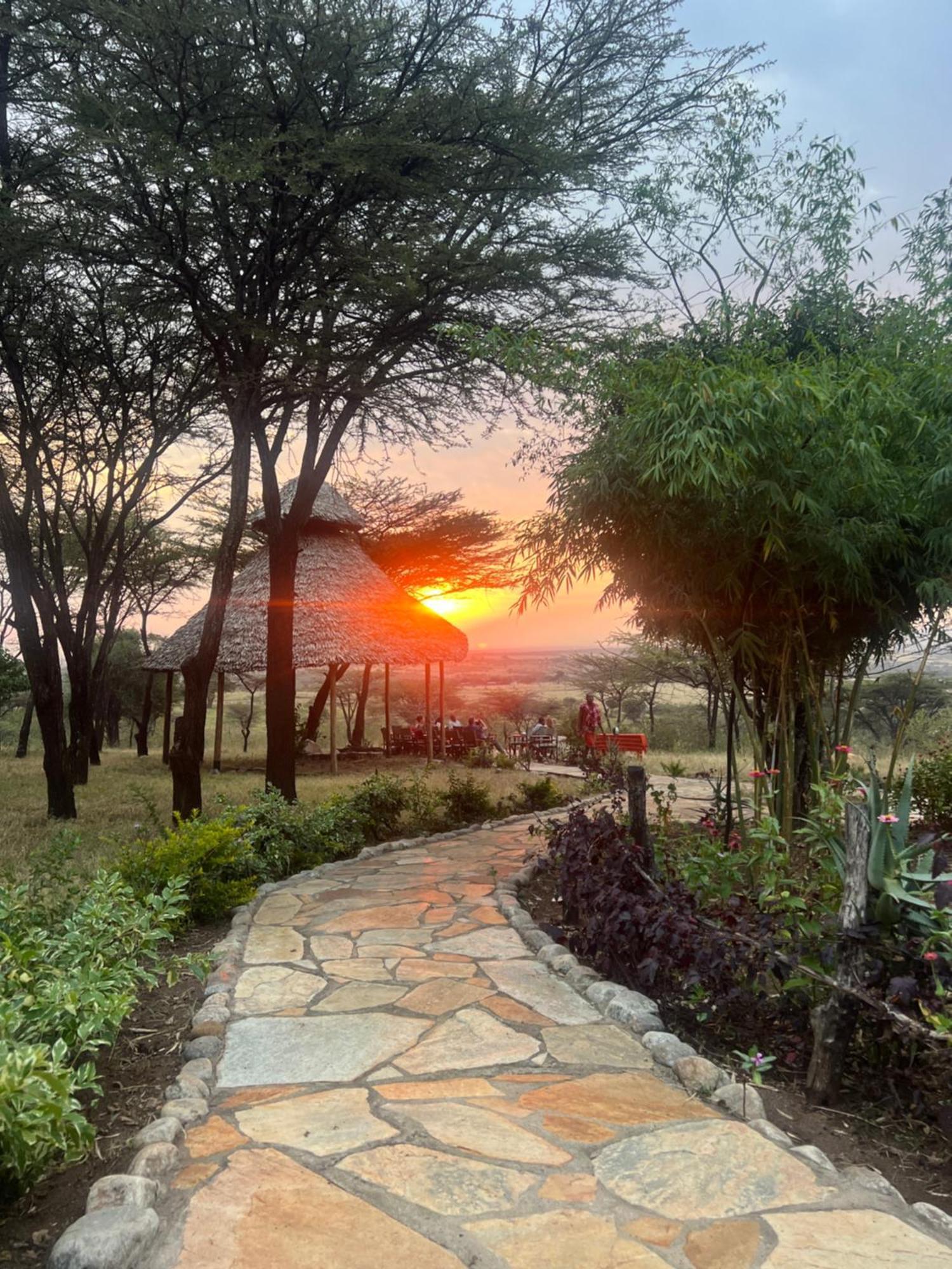 Sunset Camp Hotel Narok Exterior photo